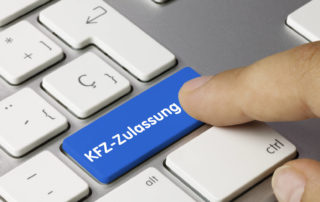 Enter Taste mit Aufschrift "KFZ-Zulassung"